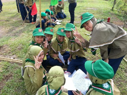 Kemah Karang Asri Kelas 5_046